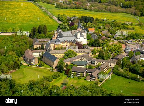 kelostar|kloster definition.